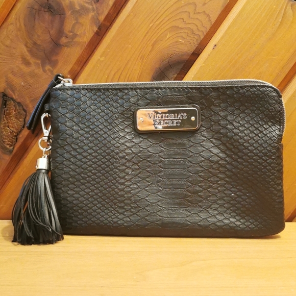 Victoria's Secret Set - Picture 3 of 5